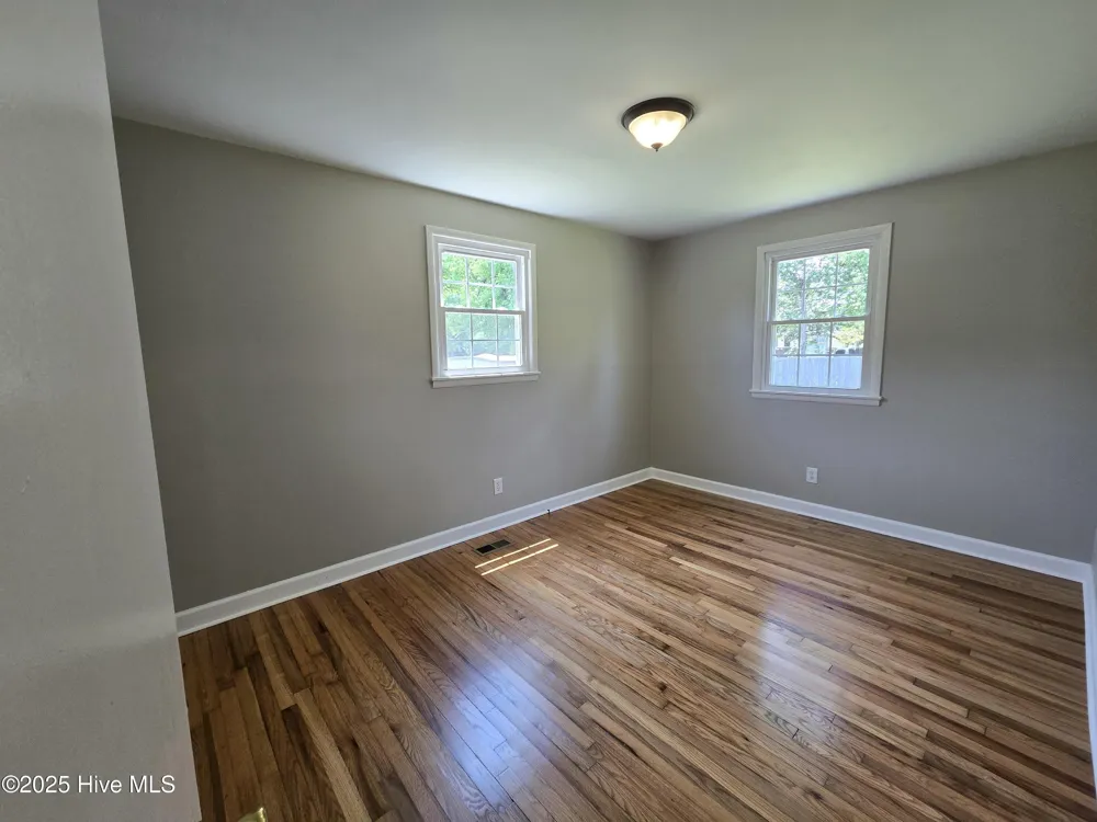 801 Barn Street Jacksonville, NC 28540