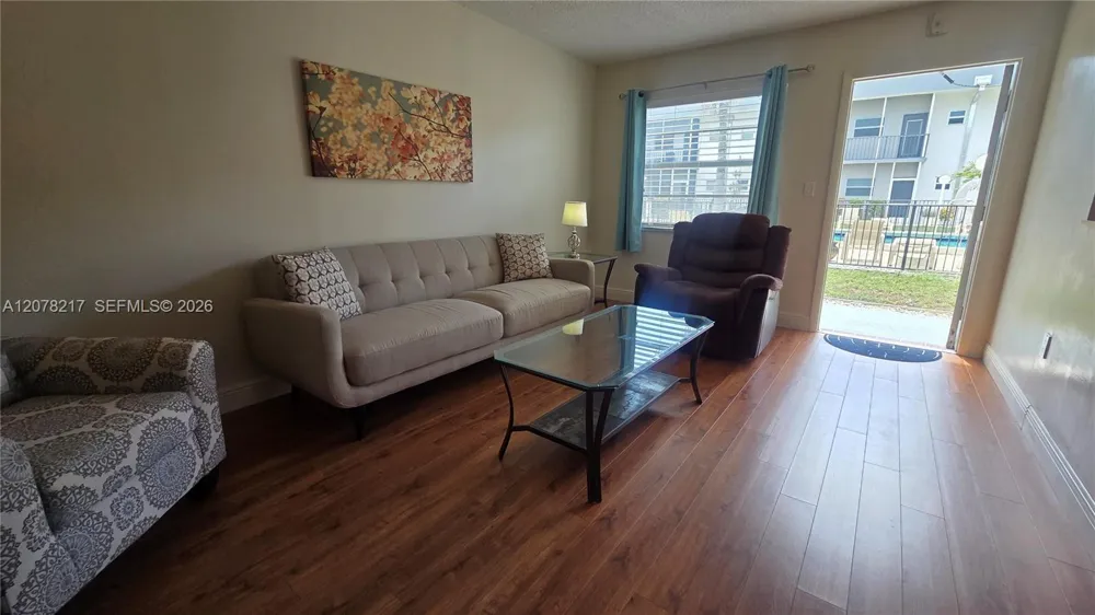 415 NE 2nd St #105 Hallandale Beach, FL 33009