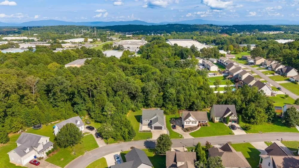 1428 Woodland Cove Drive NE Cleveland, TN 37312