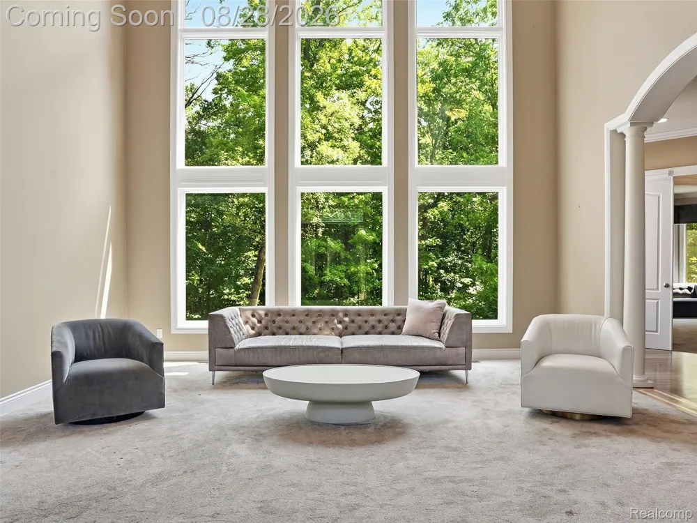 6933 Kirkbridge Hill West Bloomfield Charter Township, MI 48322