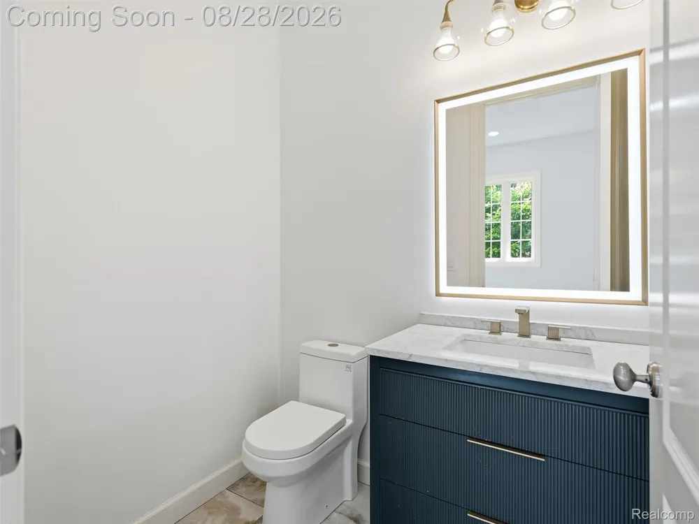 6933 Kirkbridge Hill West Bloomfield Charter Township, MI 48322