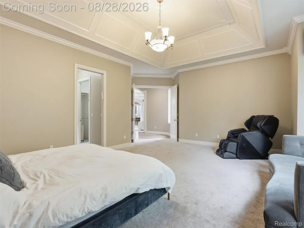 6933 Kirkbridge Hill West Bloomfield Charter Township, MI 48322