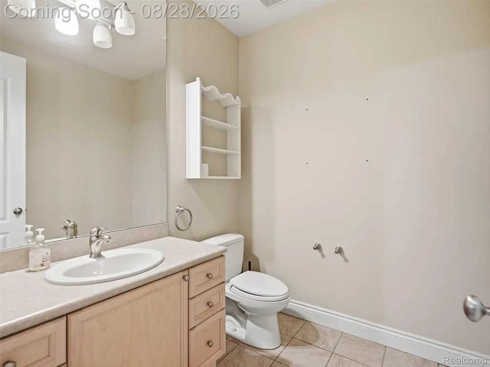 6933 Kirkbridge Hill West Bloomfield Charter Township, MI 48322