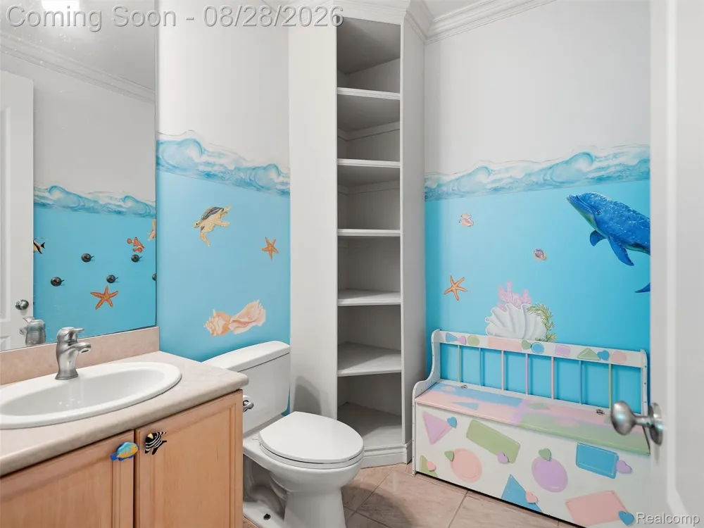6933 Kirkbridge Hill West Bloomfield Charter Township, MI 48322