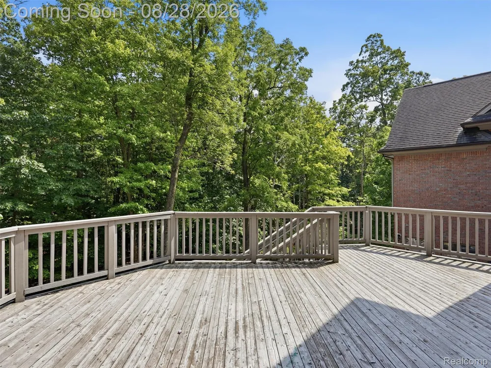 6933 Kirkbridge Hill West Bloomfield Charter Township, MI 48322