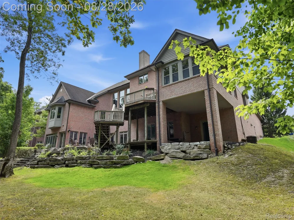 6933 Kirkbridge Hill West Bloomfield Charter Township, MI 48322