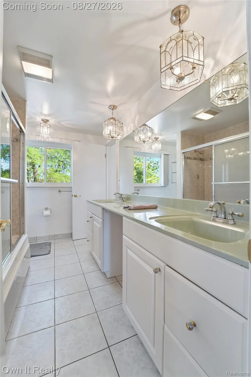 27025 Havelock Drive Dearborn Heights City, MI 48127