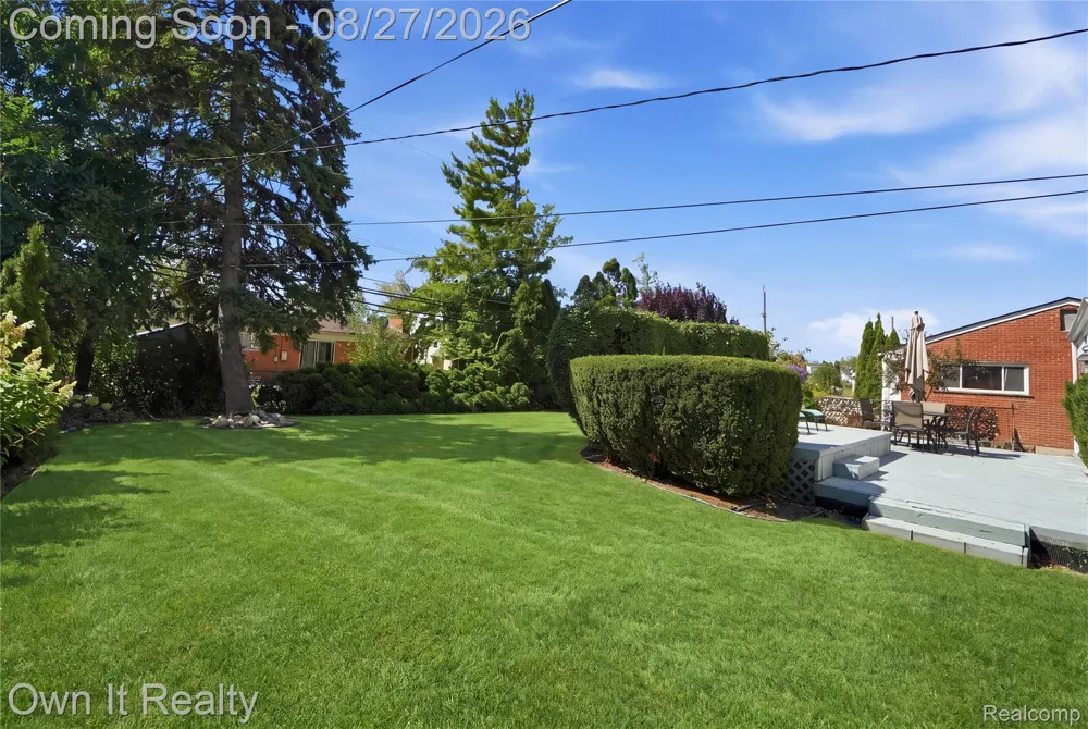 27025 Havelock Drive Dearborn Heights City, MI 48127