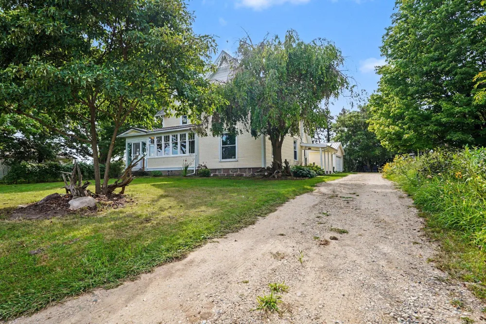 4394 S Lake Road Montcalm Township, MI 48838
