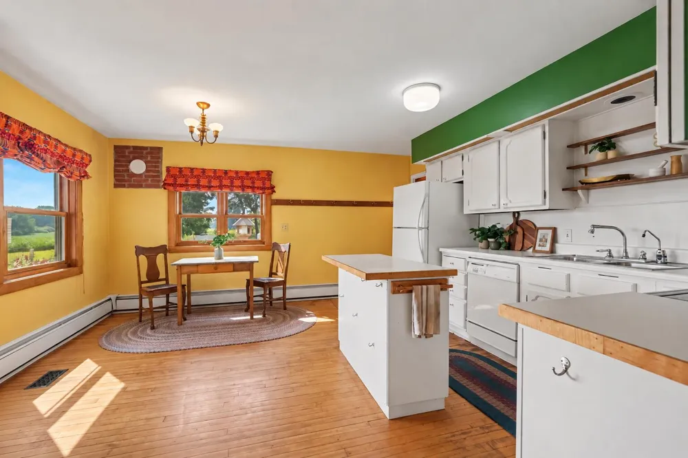 4394 S Lake Road Montcalm Township, MI 48838