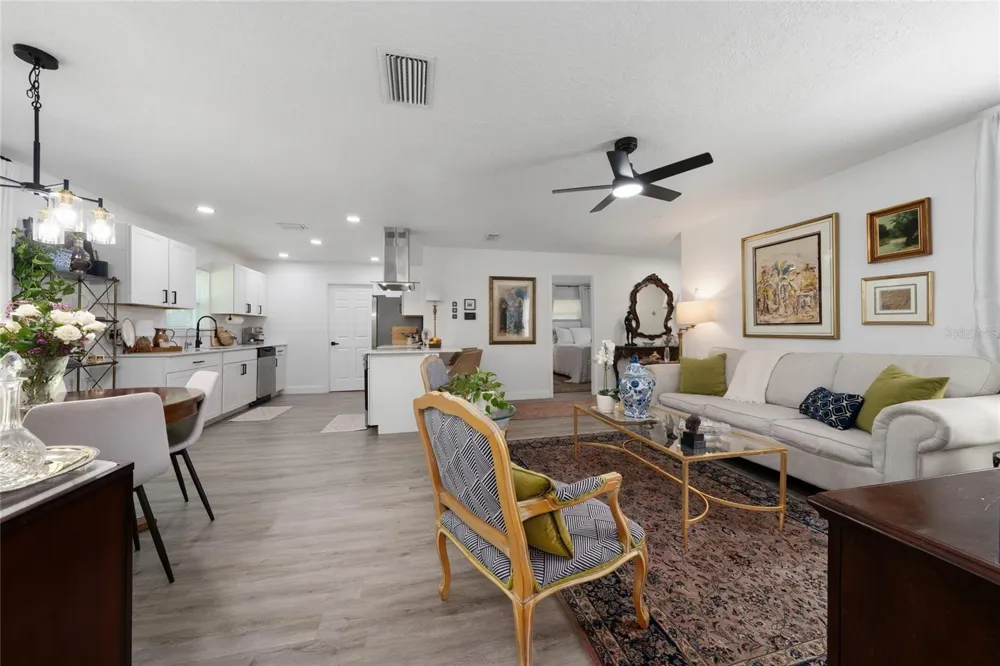 618 WOODLING PLACE Altamonte Springs, FL 32701