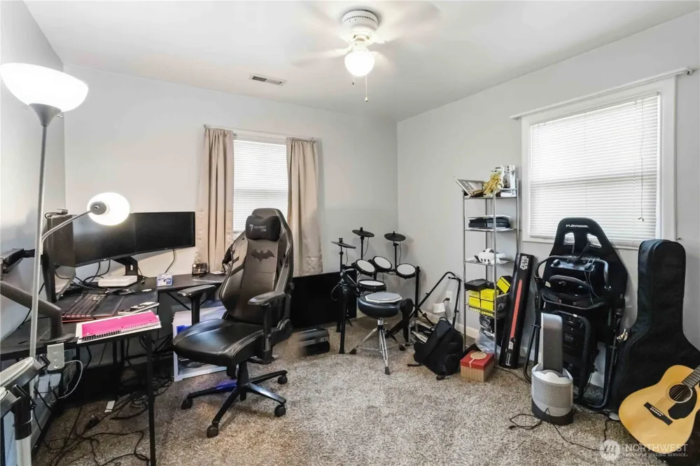 1159 19th Avenue Longview, WA 98632