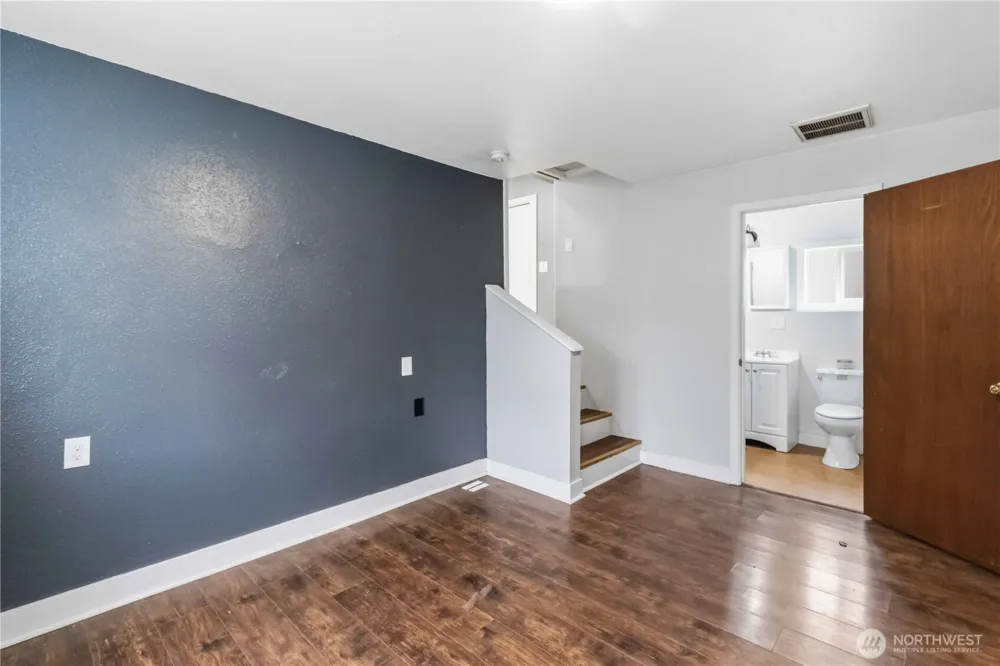 1159 19th Avenue Longview, WA 98632
