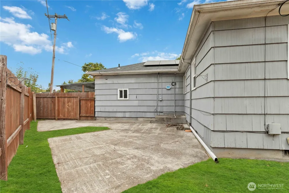1159 19th Avenue Longview, WA 98632