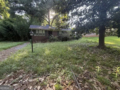 650 Fairburn RD NW