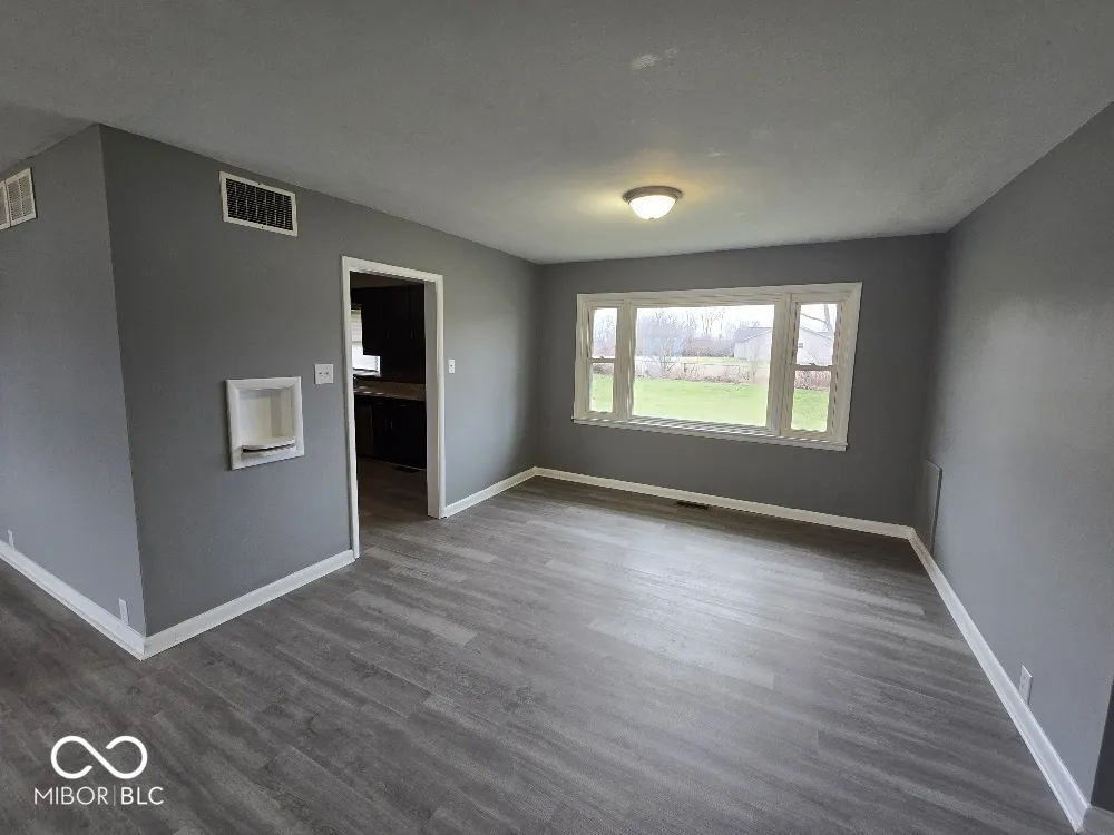 203 W Walnut Street Farmland, IN 47340