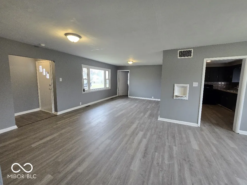 203 W Walnut Street Farmland, IN 47340