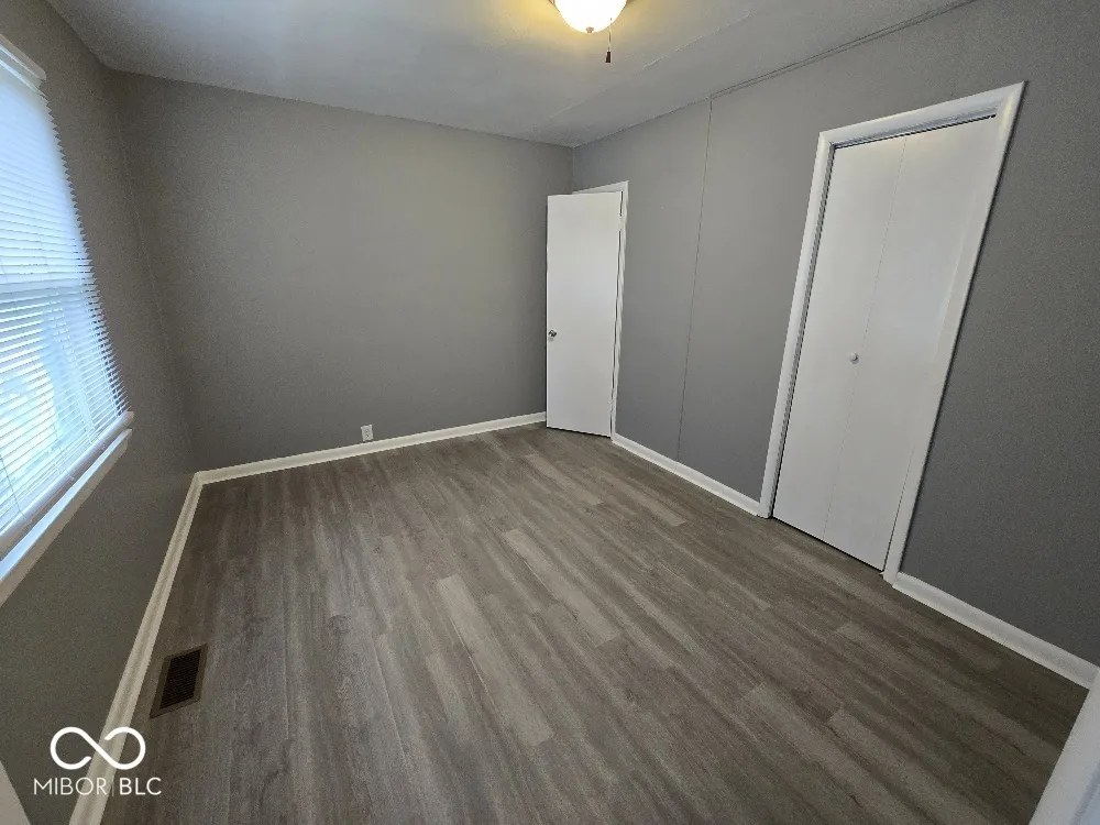 203 W Walnut Street Farmland, IN 47340