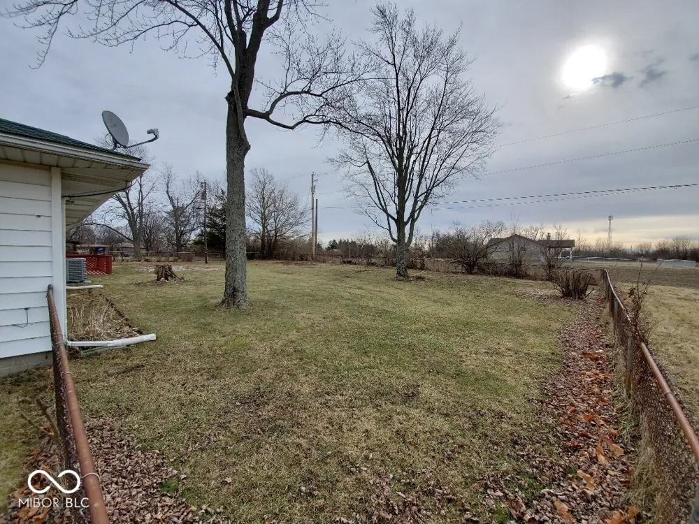 203 W Walnut Street Farmland, IN 47340