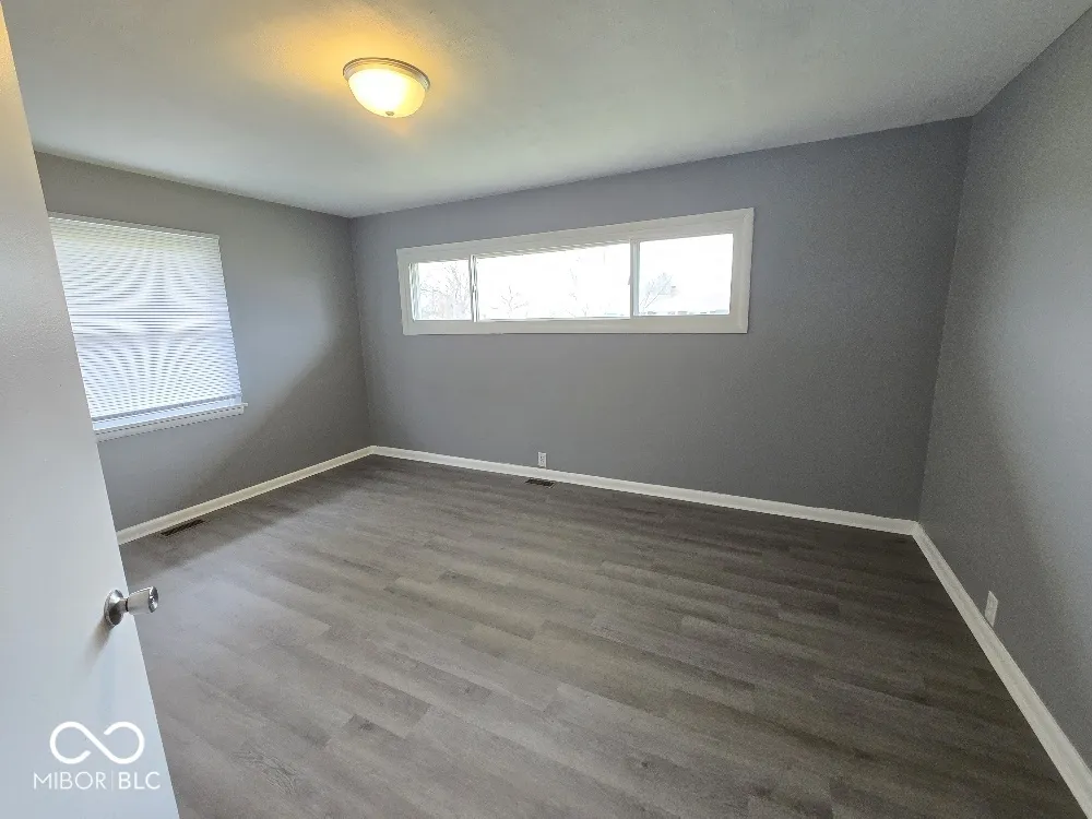 203 W Walnut Street Farmland, IN 47340