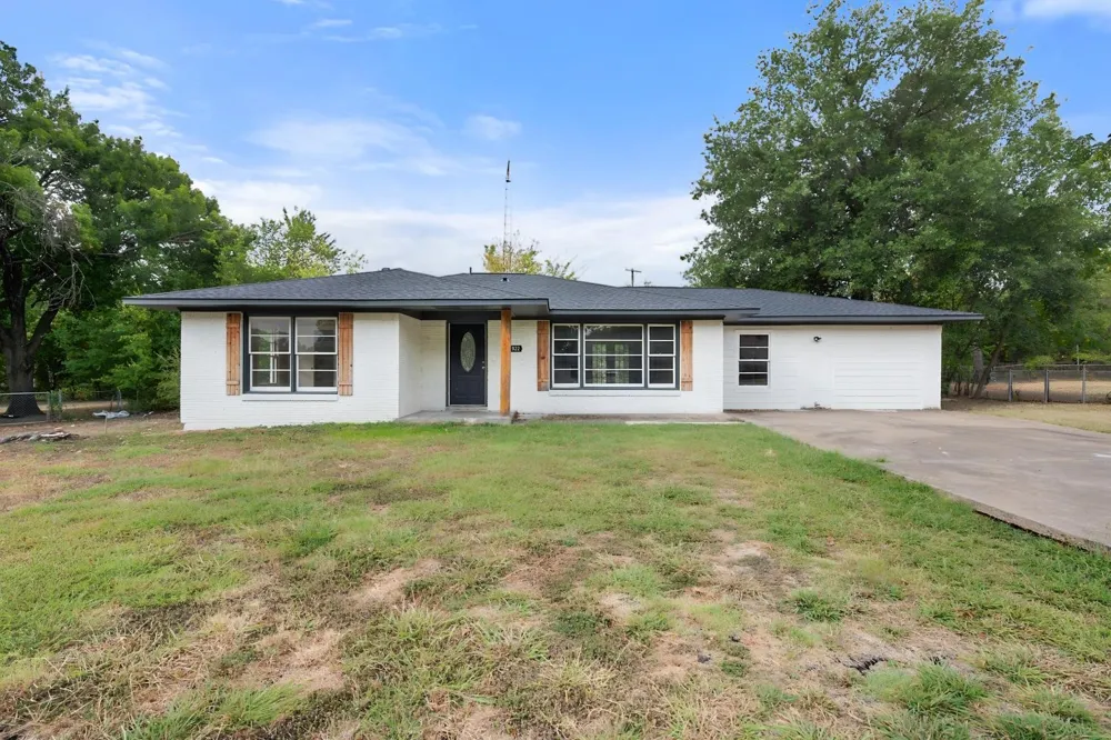 2922 College Circle Corsicana, TX 75110