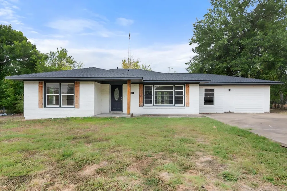 2922 College Circle Corsicana, TX 75110