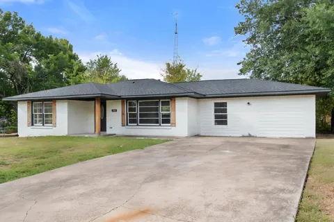 2922 College Circle