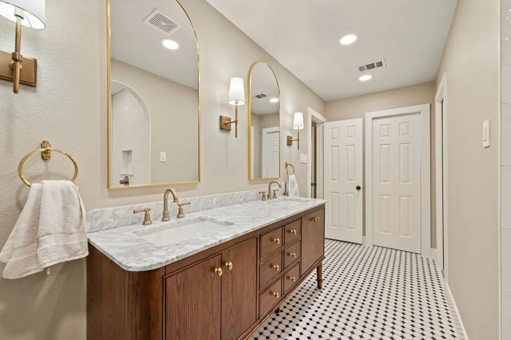 2008 Vista Lane Keller, TX 76262