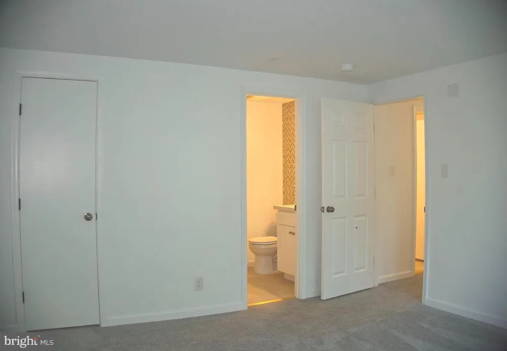 33 SEQUOIA COURT Marlton, NJ 08053