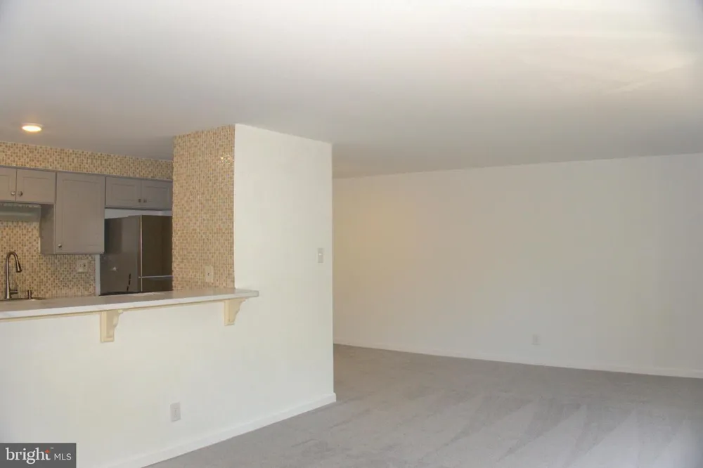 33 SEQUOIA COURT Marlton, NJ 08053