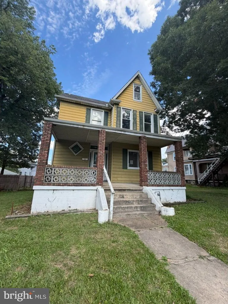 2704 HAMILTON AVENUE Baltimore, MD 21214