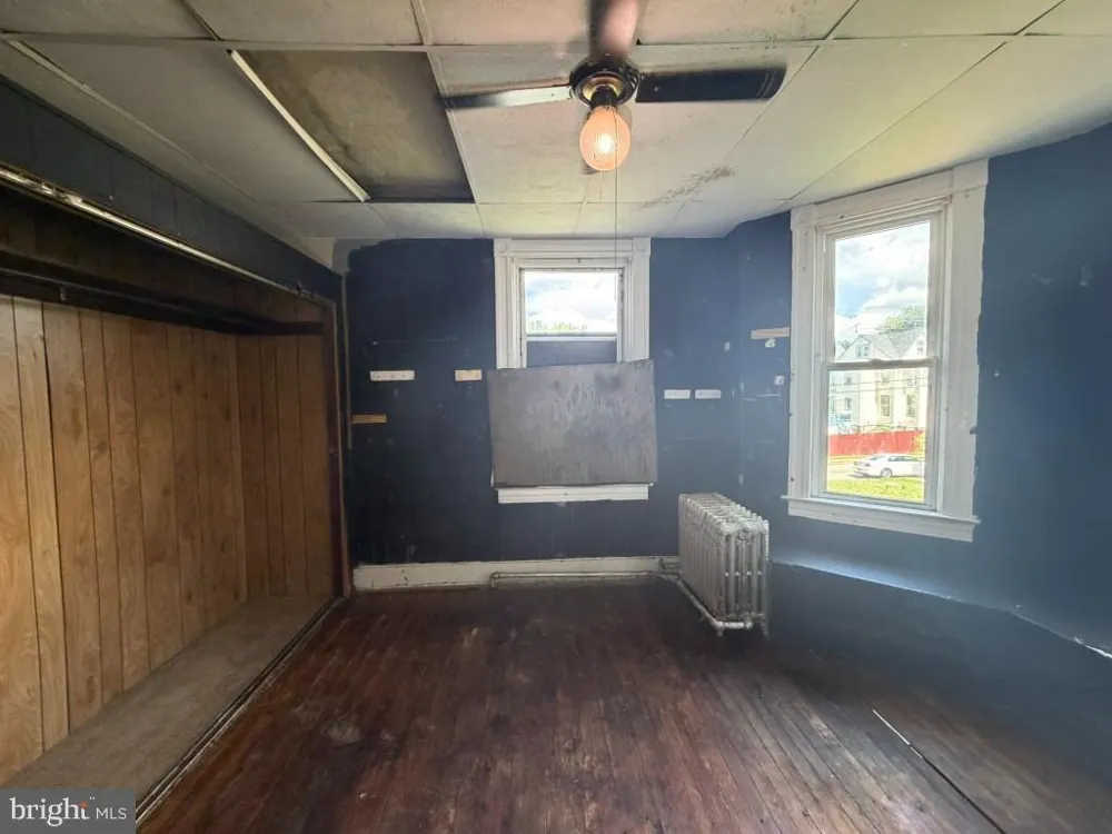 2704 HAMILTON AVENUE Baltimore, MD 21214