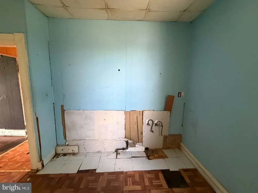 2704 HAMILTON AVENUE Baltimore, MD 21214