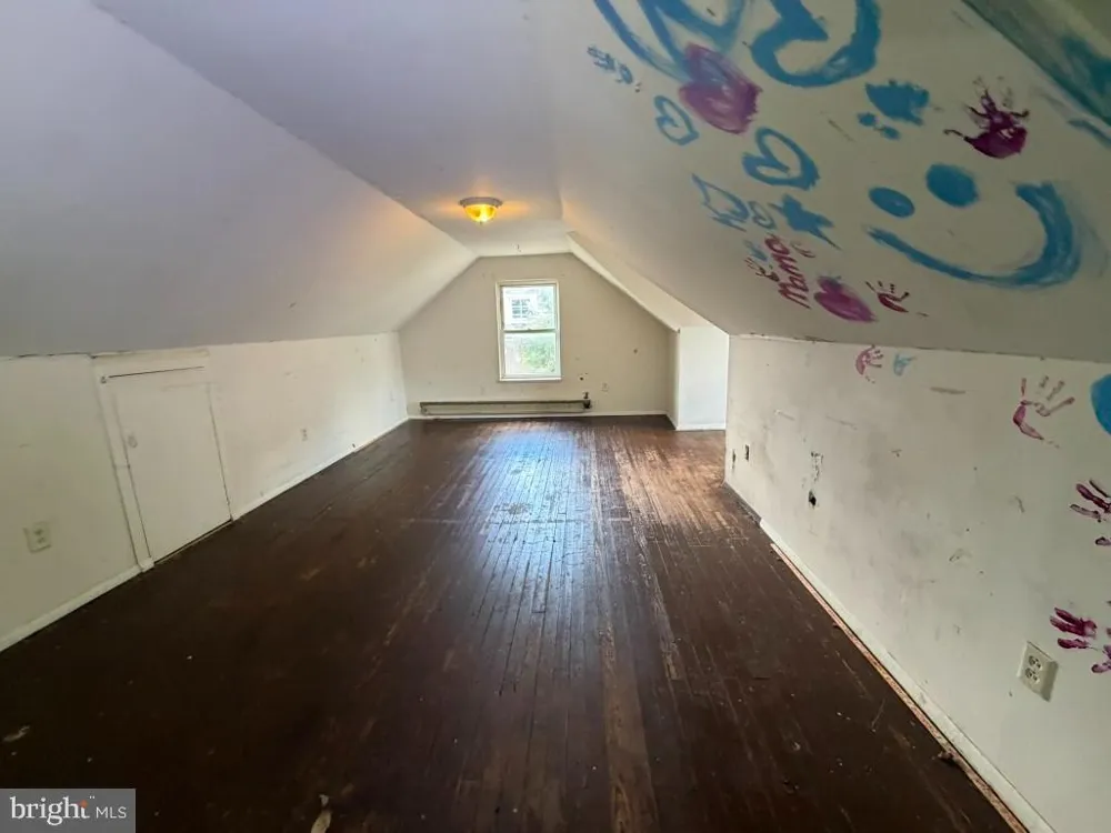 2704 HAMILTON AVENUE Baltimore, MD 21214