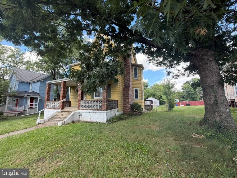 2704 HAMILTON AVENUE Baltimore, MD 21214