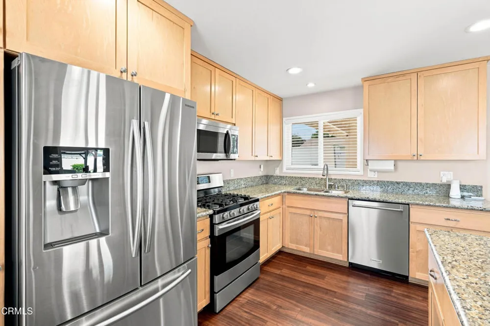 338 Hayes Avenue Ventura, CA 93003