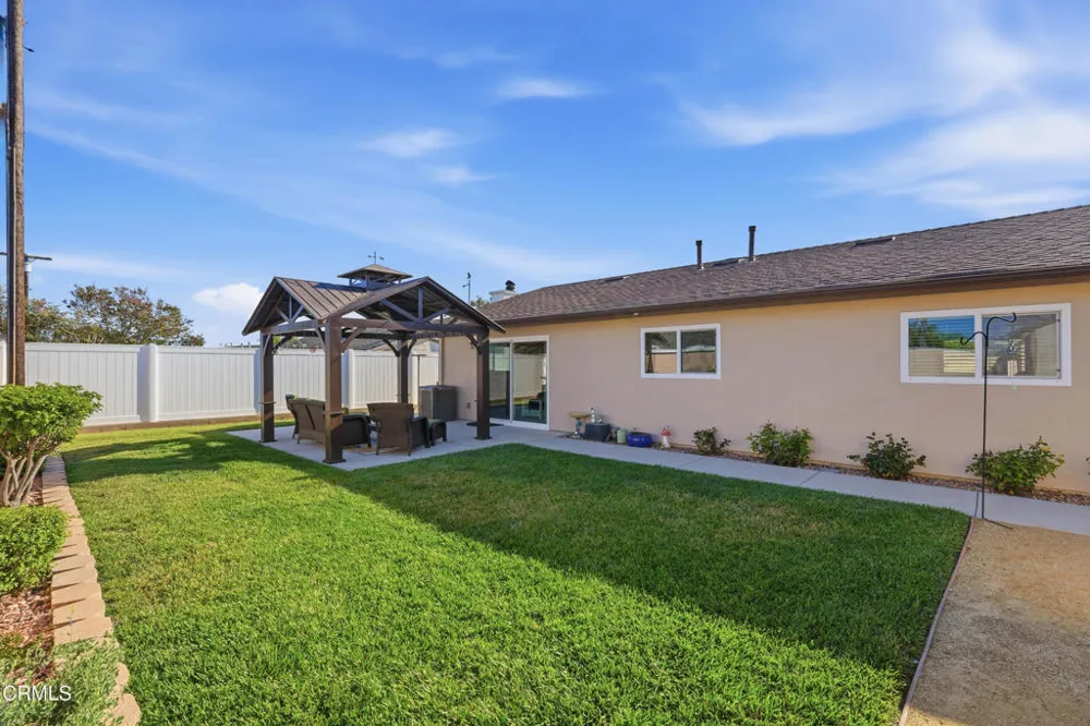338 Hayes Avenue Ventura, CA 93003
