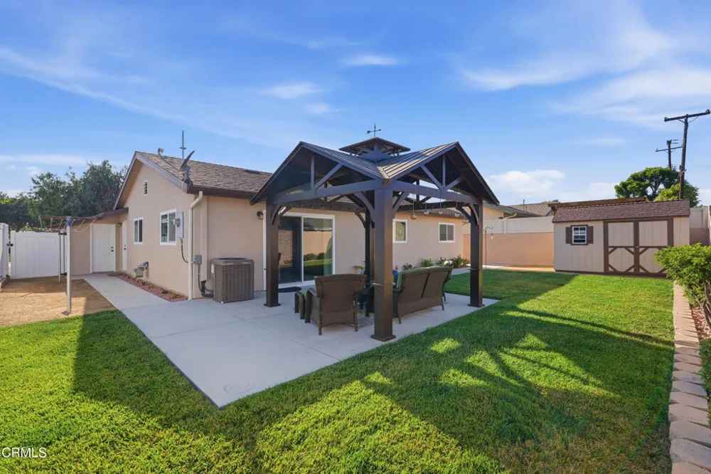 338 Hayes Avenue Ventura, CA 93003