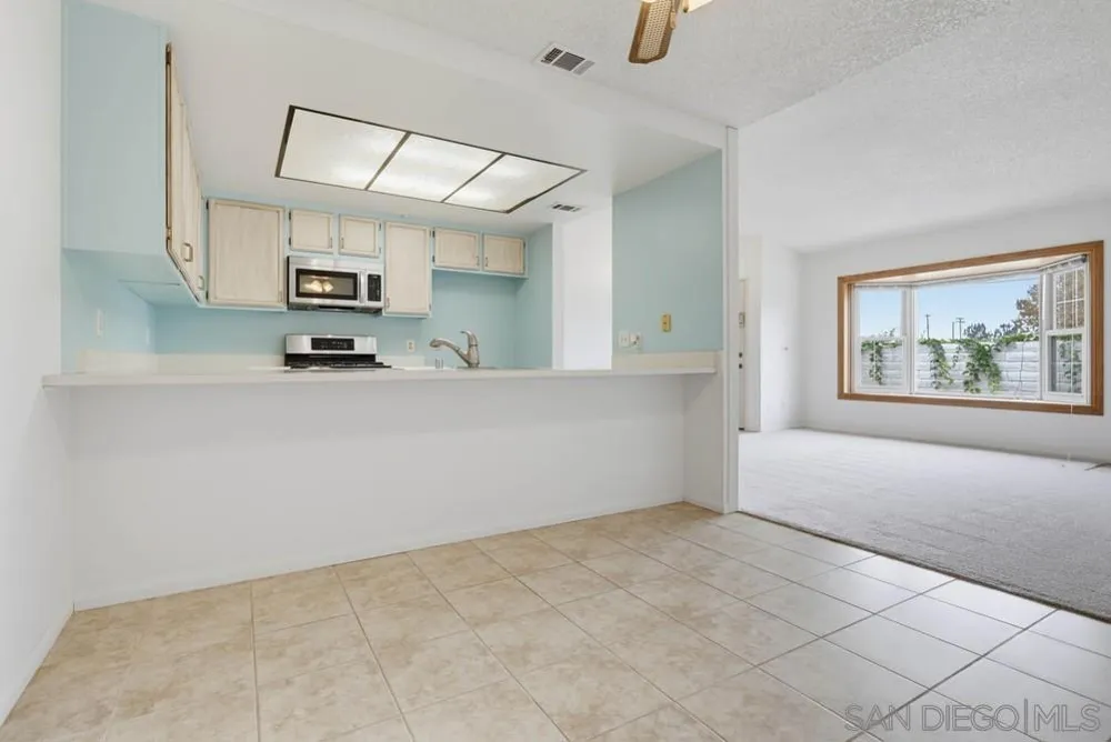 203 Carissa Oceanside, CA 92057
