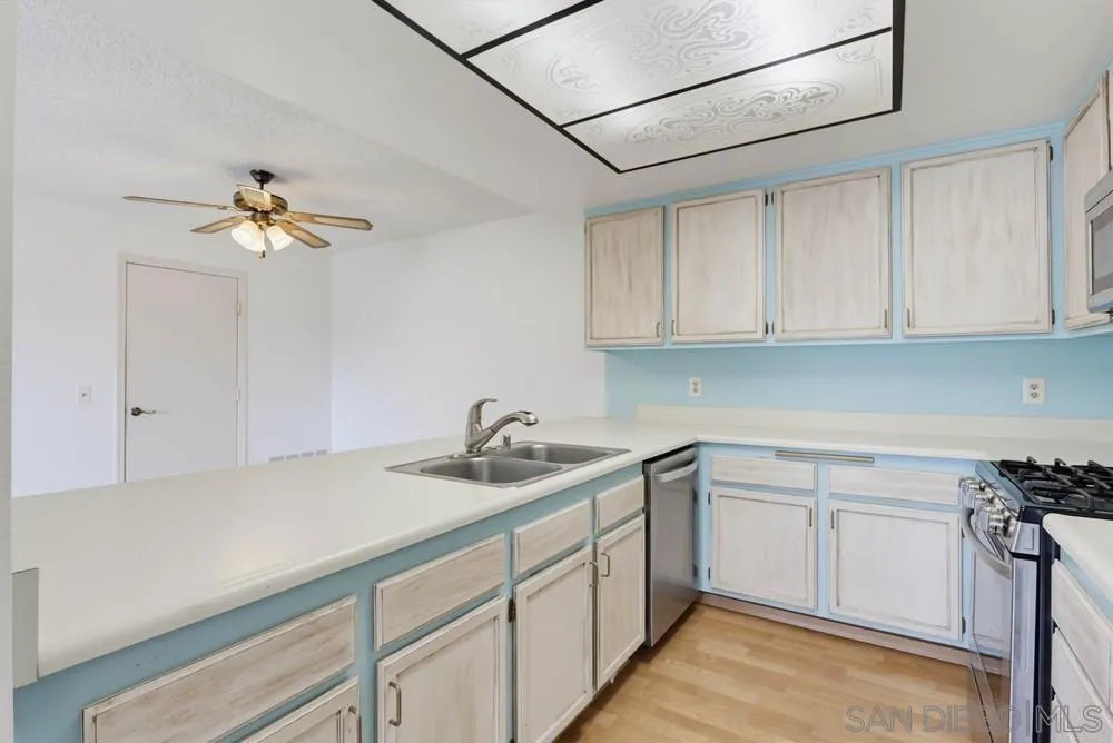203 Carissa Oceanside, CA 92057