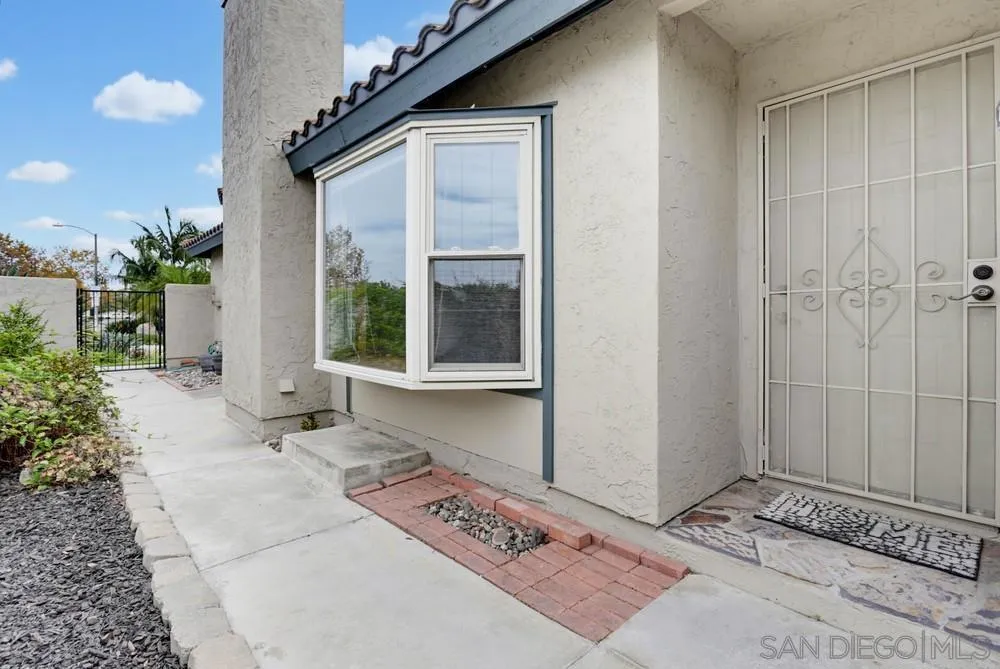 203 Carissa Oceanside, CA 92057
