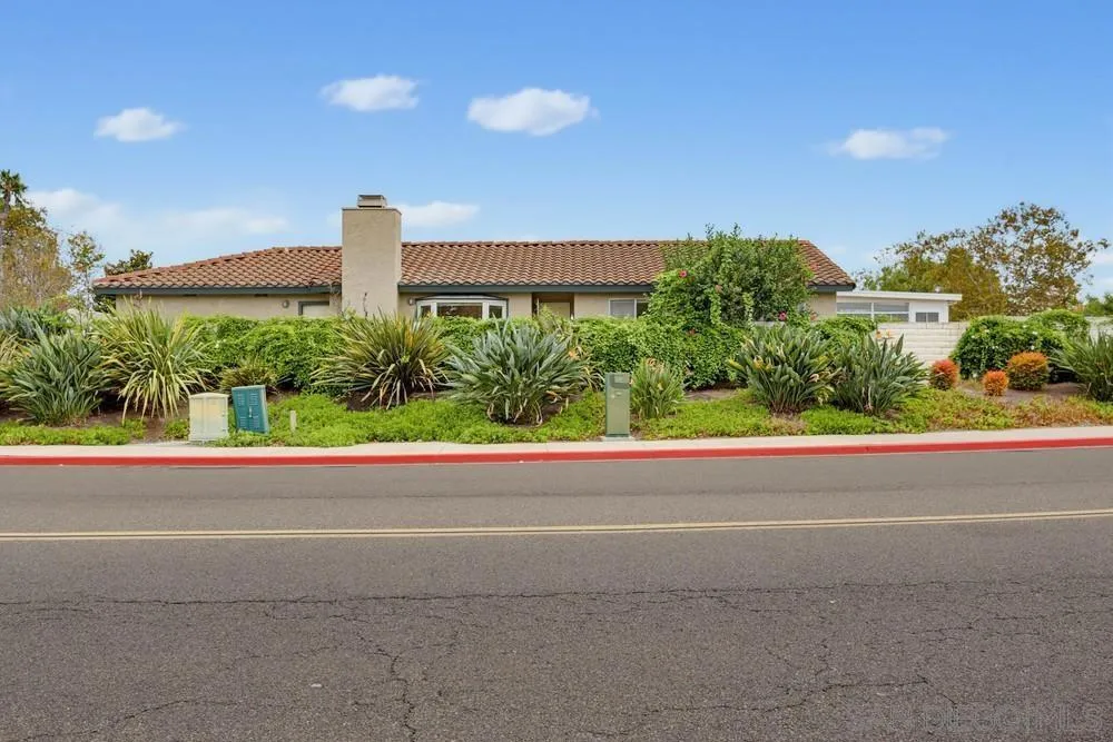 203 Carissa Oceanside, CA 92057