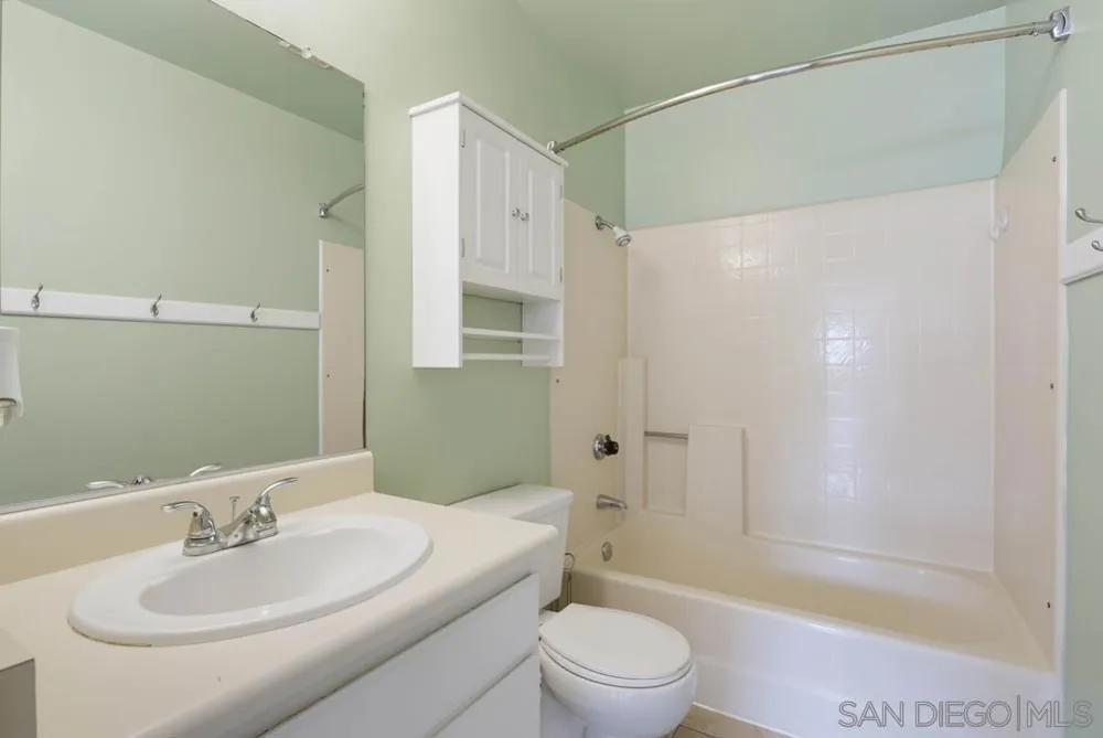 203 Carissa Oceanside, CA 92057