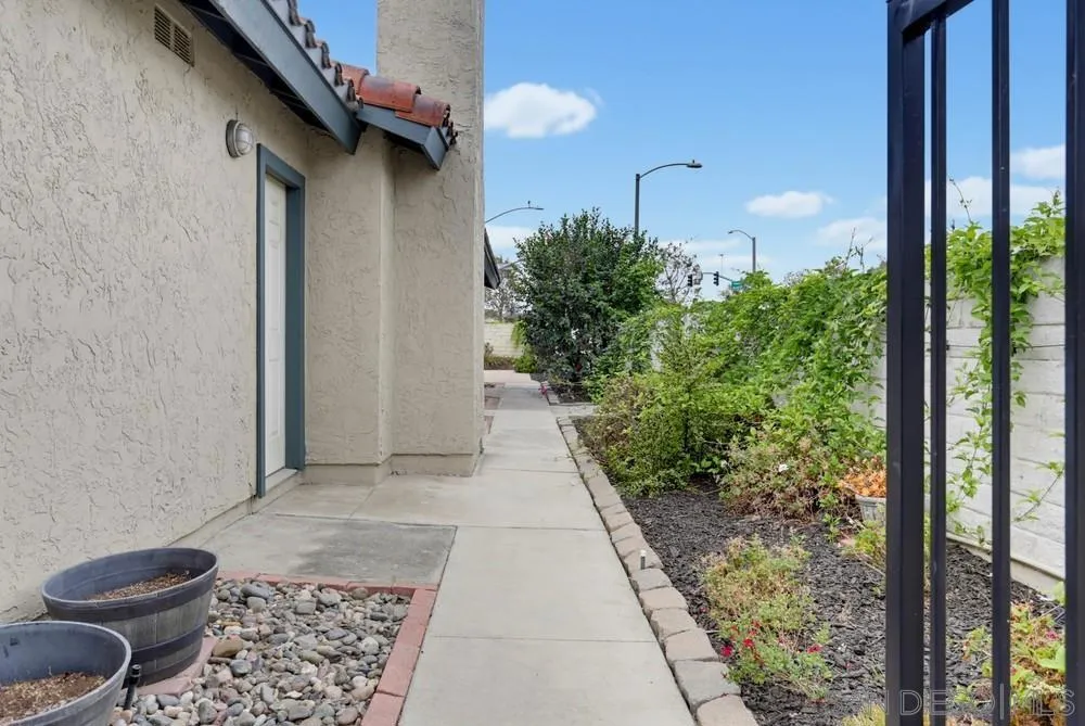 203 Carissa Oceanside, CA 92057