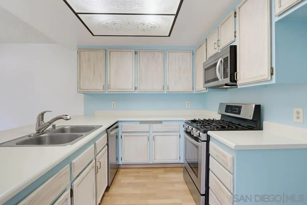 203 Carissa Oceanside, CA 92057
