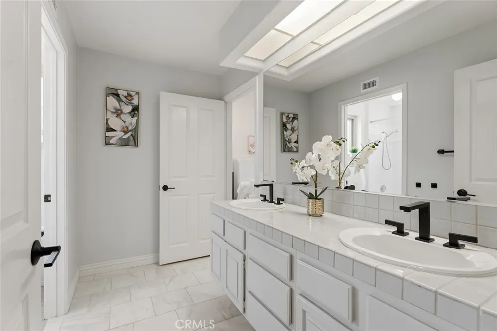756 Cedar Point Place Westlake Village, CA 91362