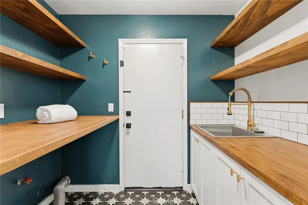 756 Cedar Point Place Westlake Village, CA 91362