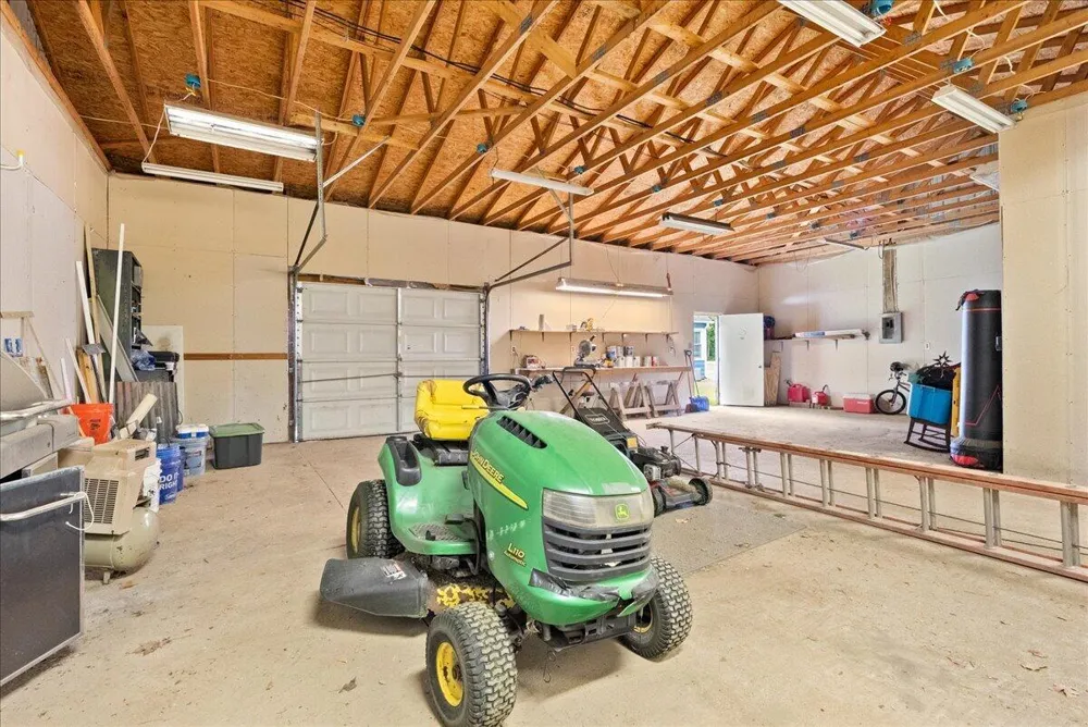 9718 19 1/2 Mile Road Marshall, MI 49068