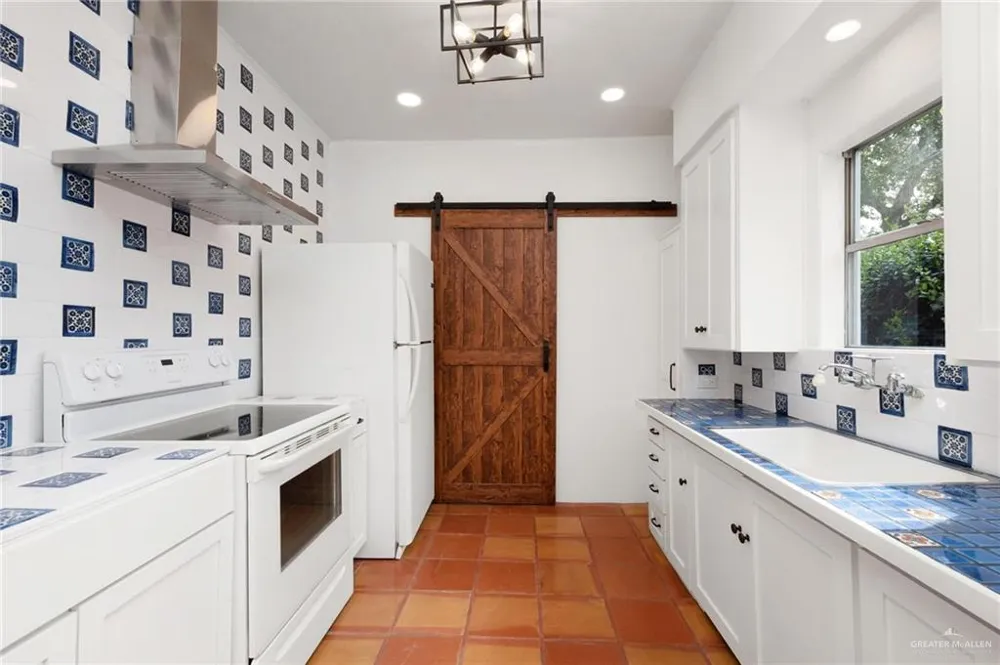 815 W Cedar Avenue McAllen, TX 78501