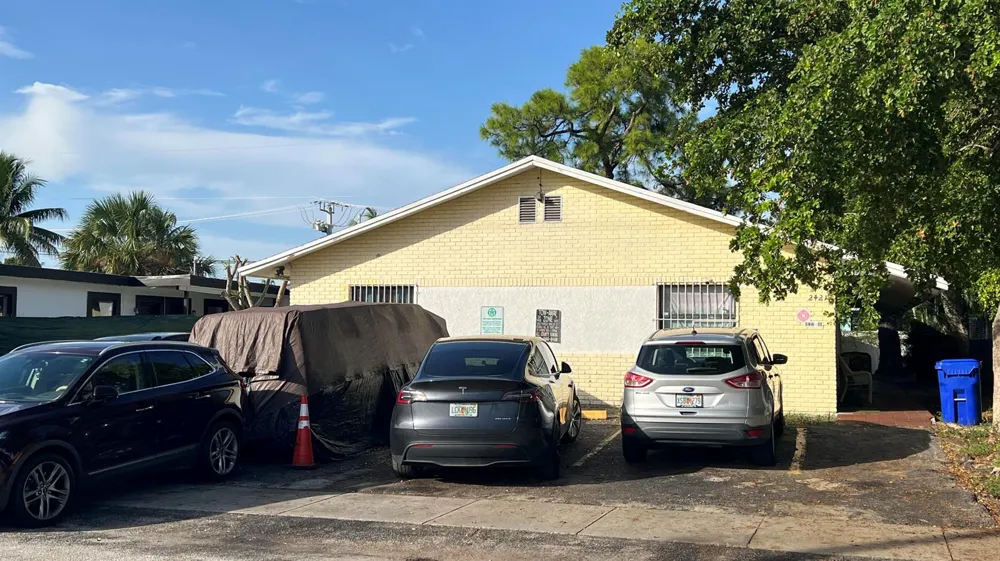 2421 NW 8th Place #Unit 2 Fort Lauderdale, FL 33311